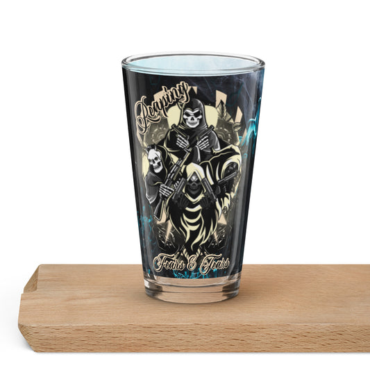 Shaker pint glass