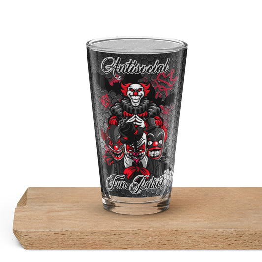 Shaker pint glass