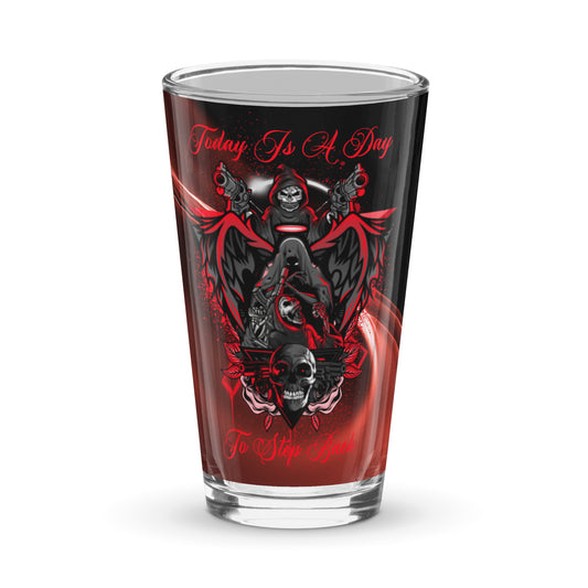 Shaker pint glass