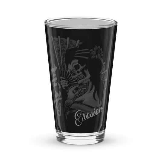 Shaker pint glass