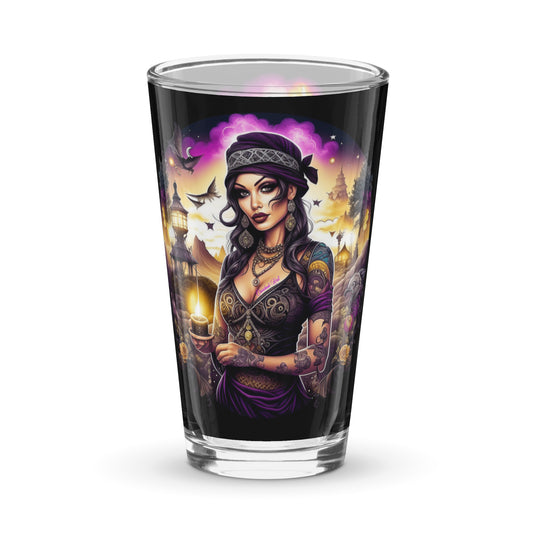 Shaker pint glass