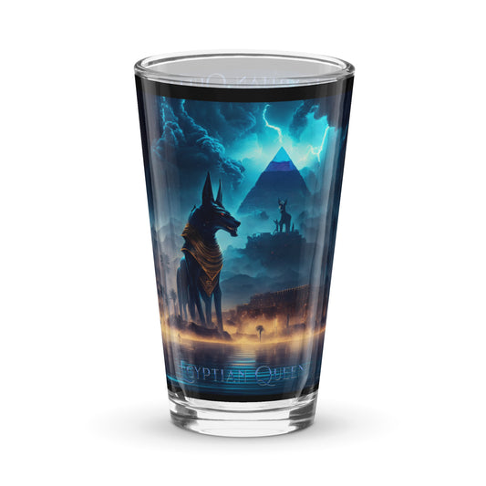 Shaker pint glass
